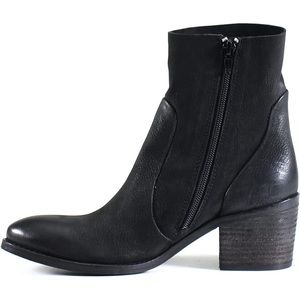 Diba True MajesTic Boot Black Leather Women’s Size 9 Never Worn